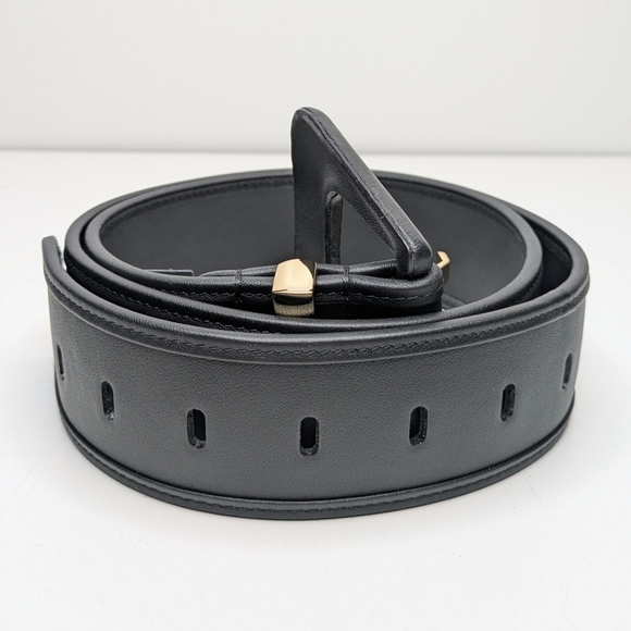 Cabi Black Leather Belt Gold Hardware Women's Size Medium - Picture 2 of 3